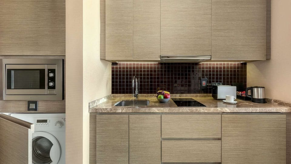 Fridge, coffee/tea maker, electric kettle