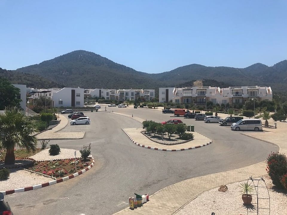 Apartment, 2 Bedrooms, Balcony, Mountain View | Exterior