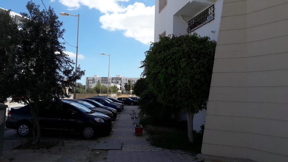 Apartment, 1 Bedroom, Smoking, Garden View | Parking | Free self parking