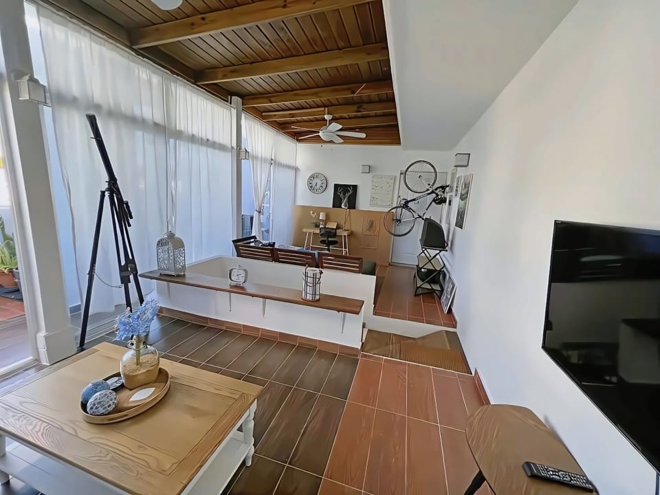Apartment, 2 Bedrooms, Smoking, Balcony | Interior