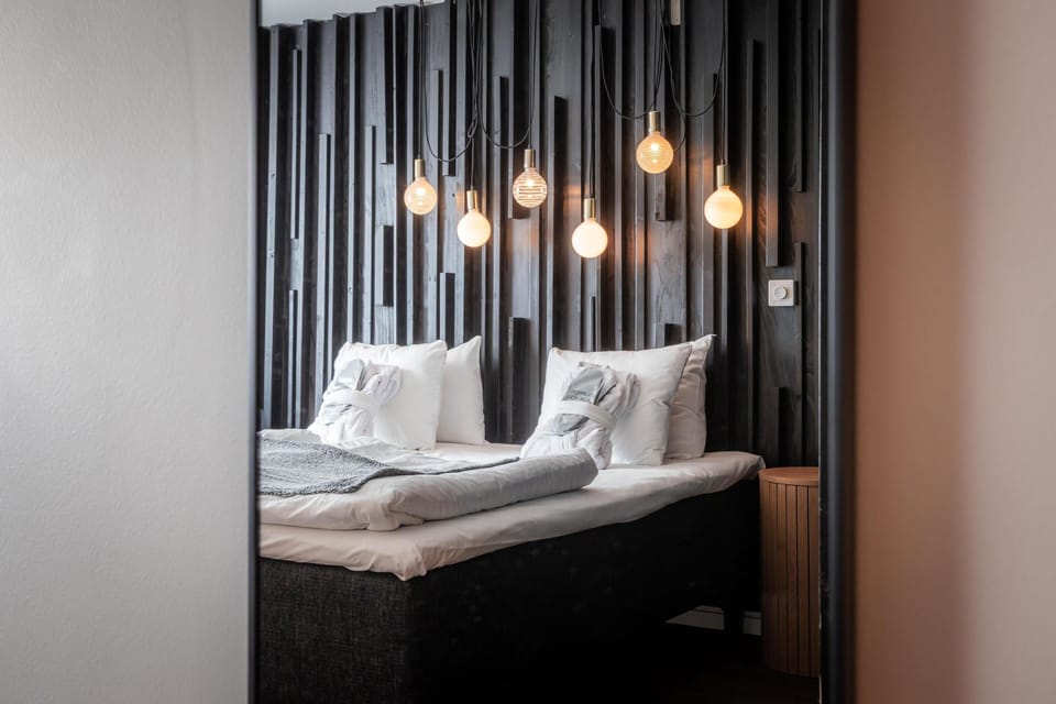 Superior Room, 1 Double Bed, Non Smoking | Desk, laptop workspace, blackout drapes, cribs (surcharge)
