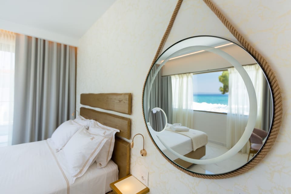 Minibar, in-room safe, desk, soundproofing