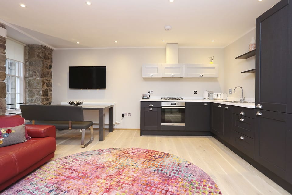 Apartment | Living area | TV