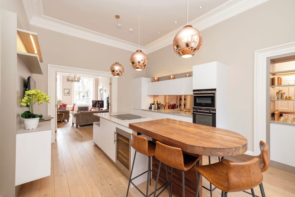 Apartment | Private kitchen | Fridge, microwave, oven, stovetop