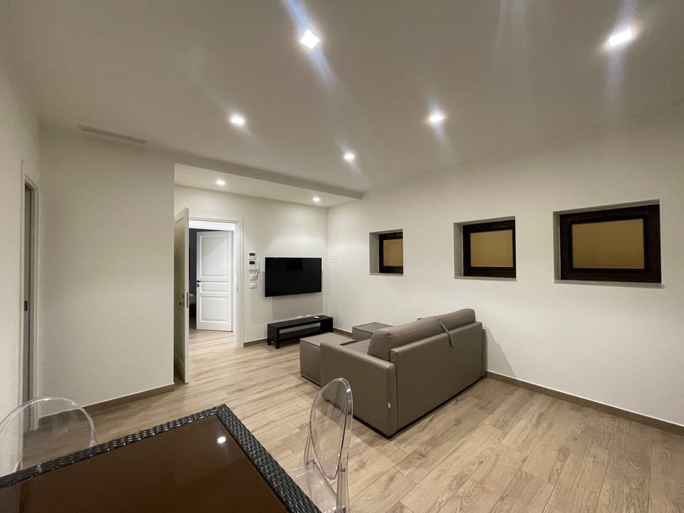 Suite | Living area | 32-inch LED TV with digital channels, TV