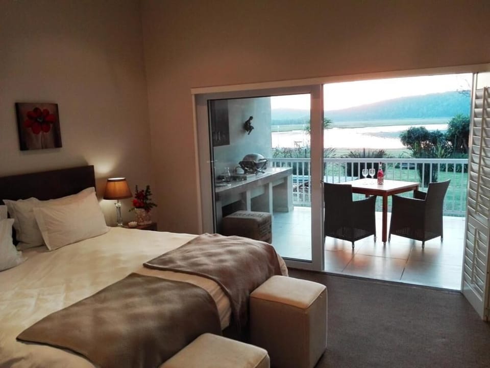 In-room safe, desk, laptop workspace, iron/ironing board