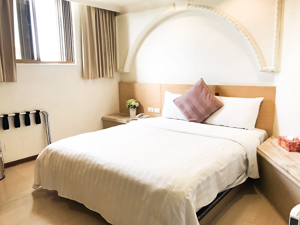Standard Double Room | 1 bedroom, blackout drapes, iron/ironing board, free cribs/infant beds