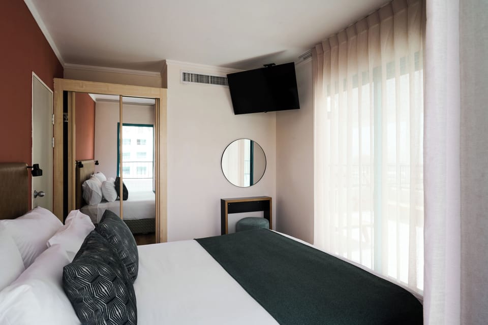 In-room safe, desk, blackout drapes, soundproofing