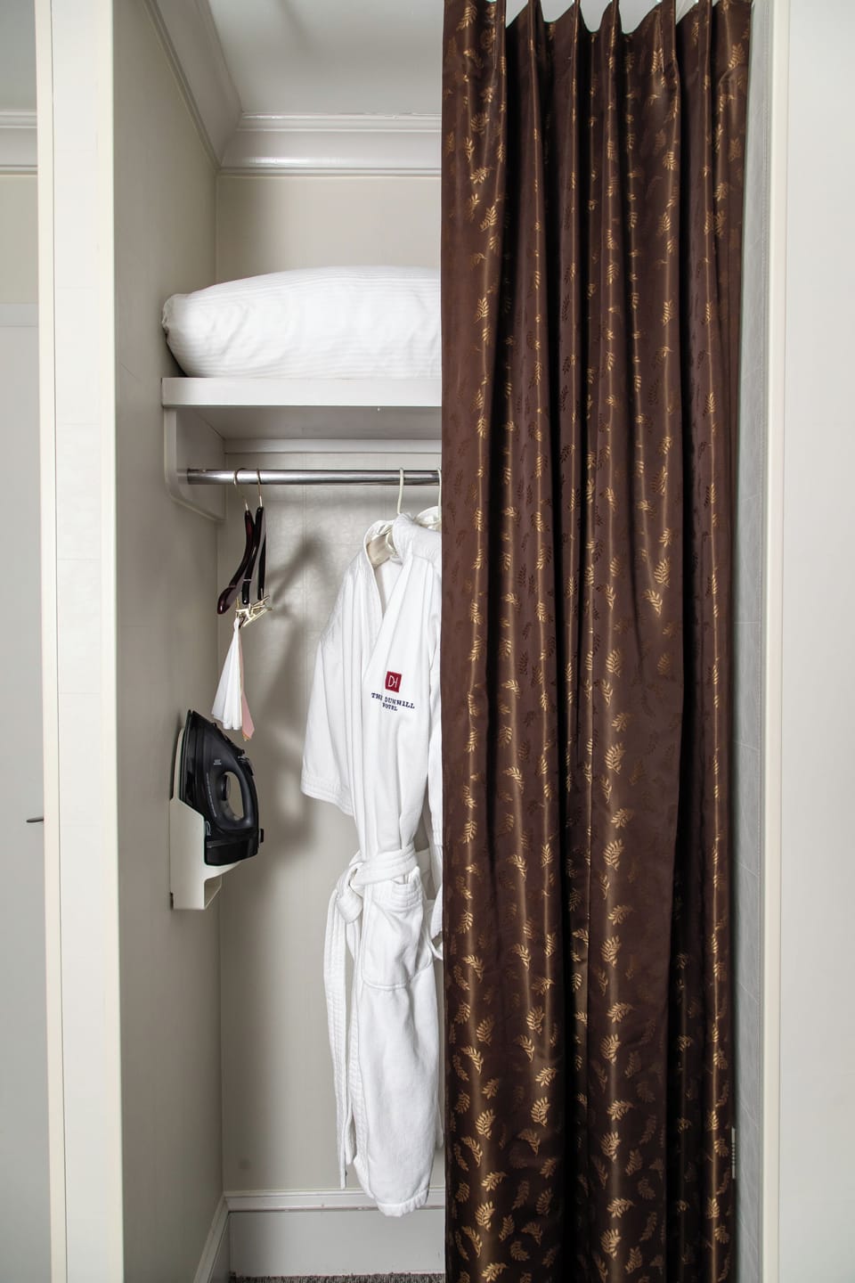 Egyptian cotton sheets, premium bedding, desk, laptop workspace