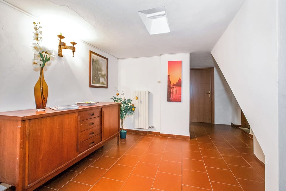 Family Apartment, 4 Bedrooms, Fireplace, Mountainside (Bellavista Grande) | Interior
