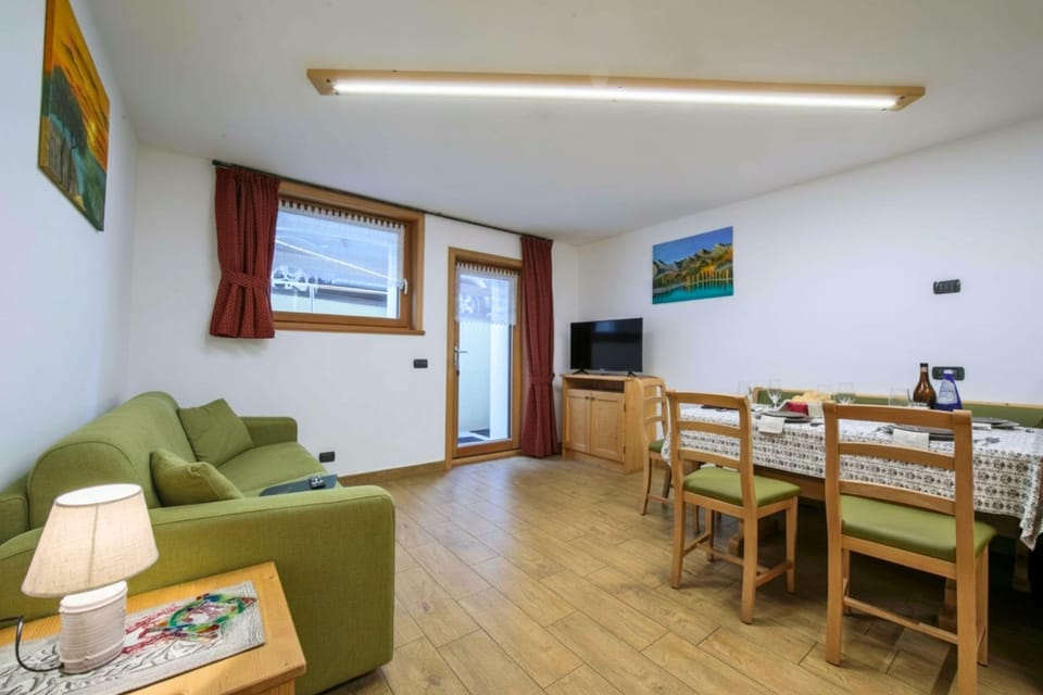 Family Apartment, Multiple Bedrooms, 2 Bathrooms (Tamigi) | Interior