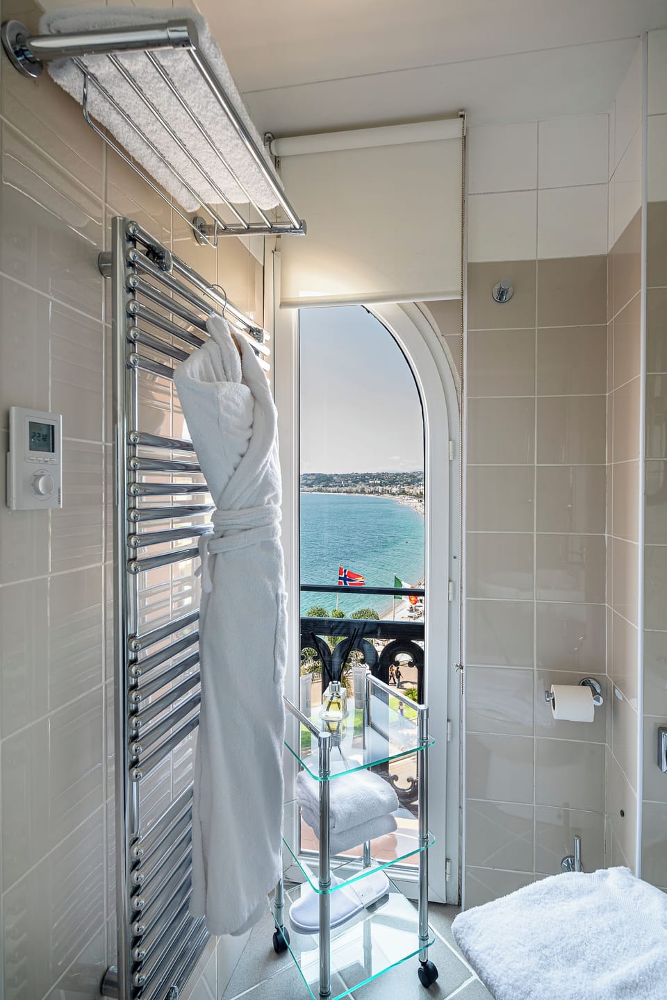 Traditional Single Room | 1 bedroom, Select Comfort beds, minibar, in-room safe