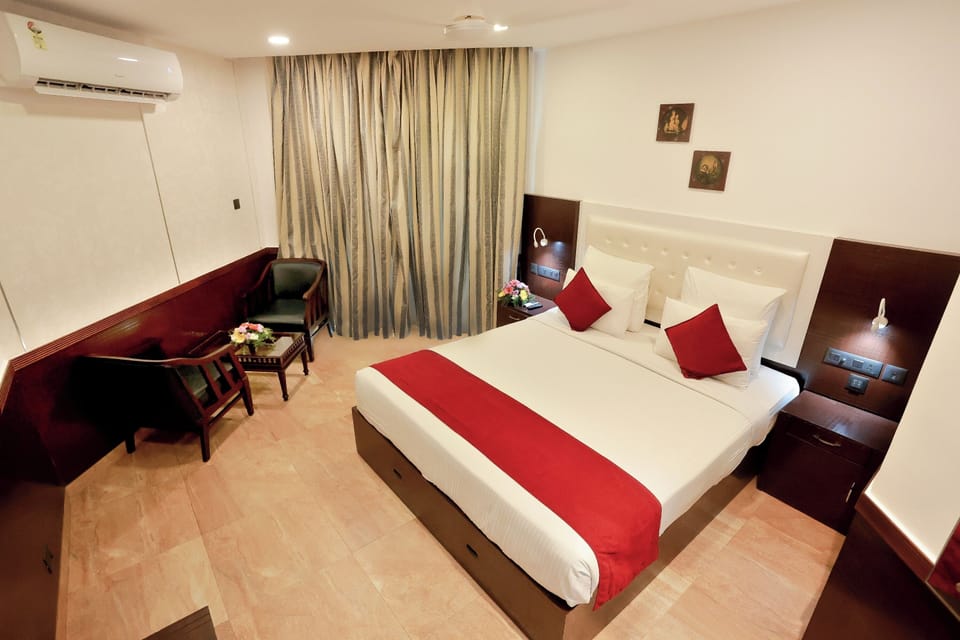 Superior Room | Premium bedding, minibar, in-room safe, desk