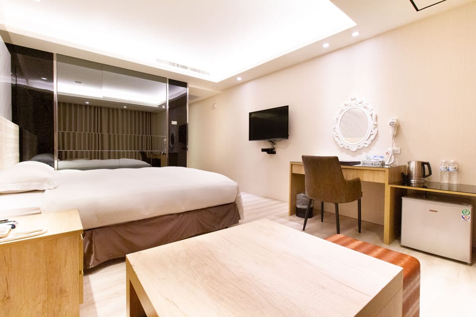 Standard Double Room (C) | Desk, blackout drapes, soundproofing, free WiFi