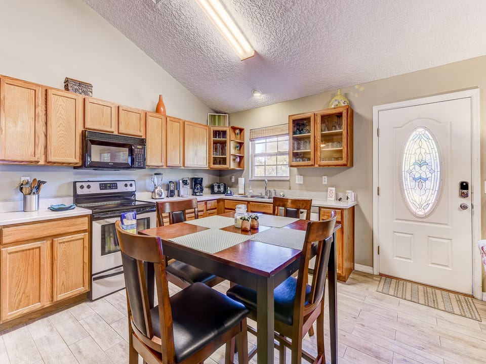 House (2 Bedrooms) | Property amenity