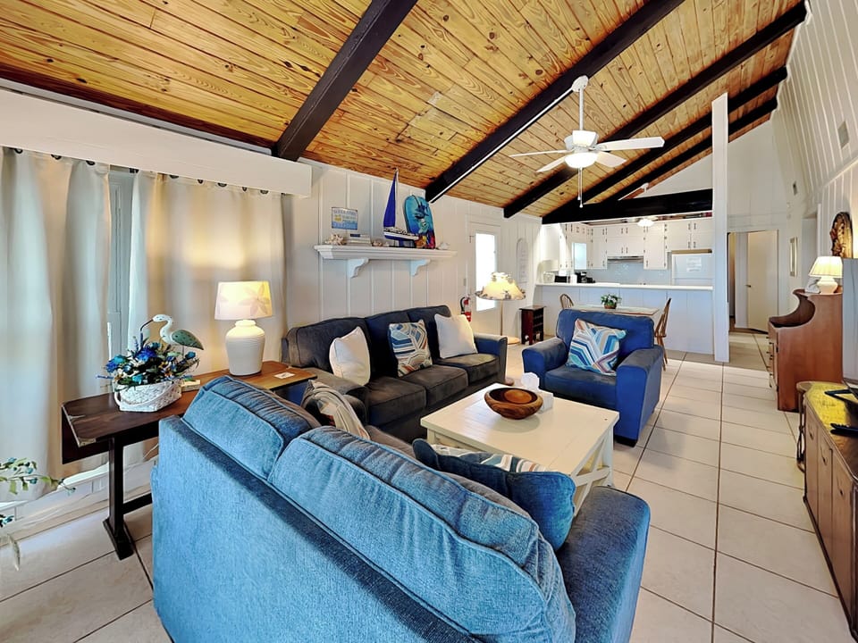 House (3 Bedrooms) | Property amenity