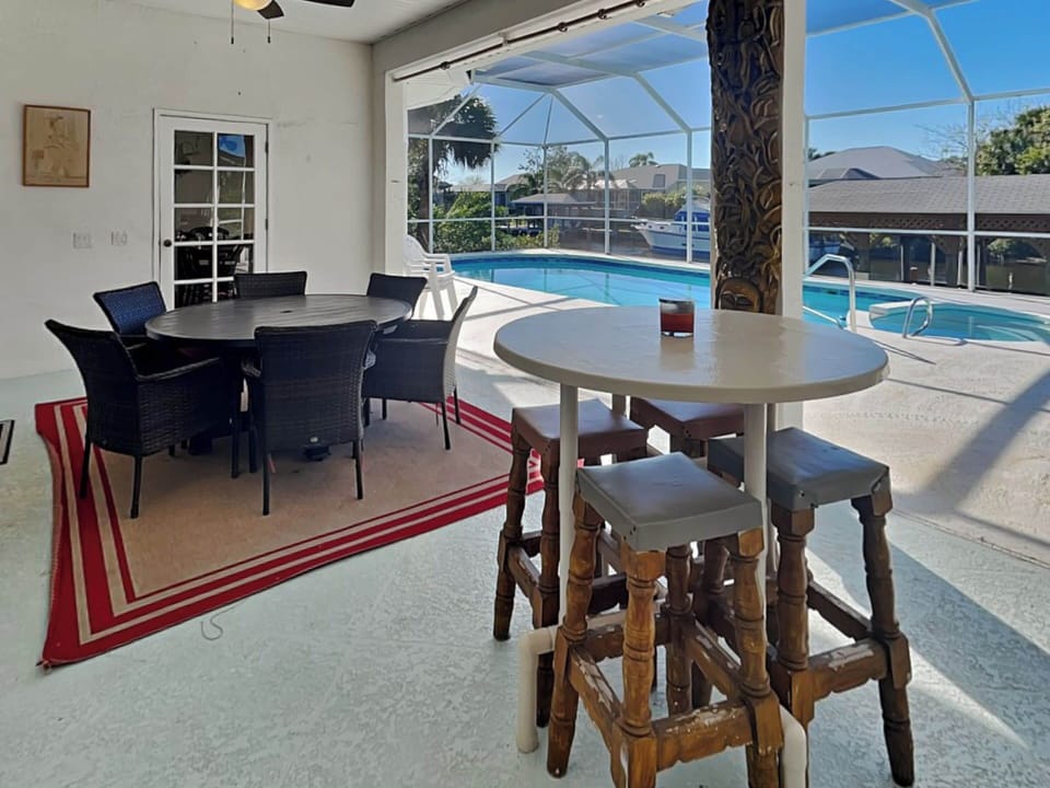 House (3 Bedrooms) | Property amenity