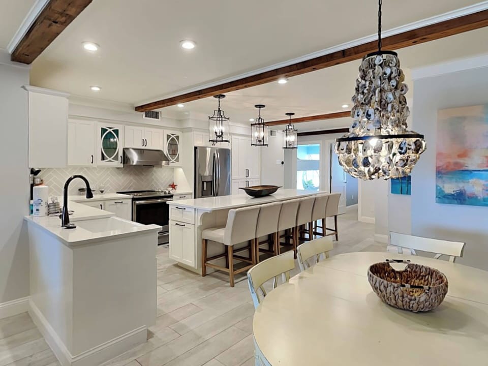 Condo (3 Bedrooms) | Property amenity