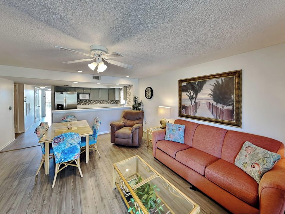 Condo (3 Bedrooms) | Property amenity