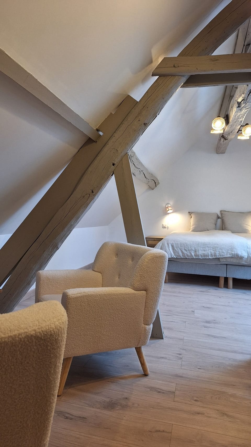Double Room | Individually decorated, individually furnished, desk, free WiFi