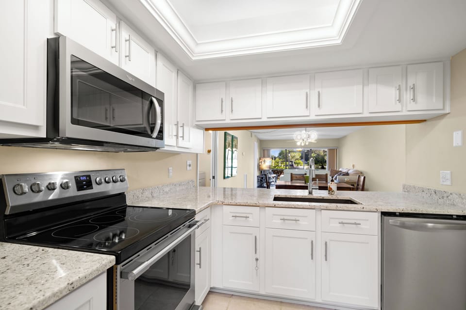 Condo (2 Bedrooms) | Property amenity
