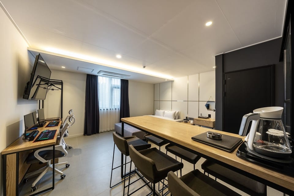 Double Room | In-room safe, free WiFi