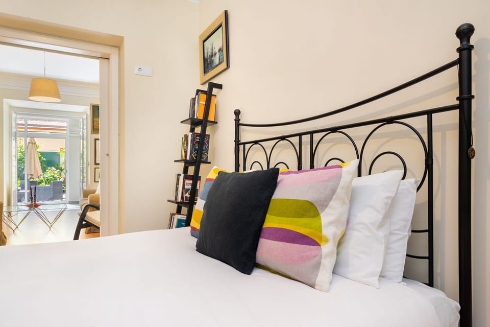 Alameda Patio Hideaway Apartment in Lisbon