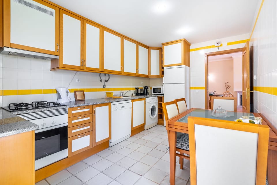 Apartment, 3 Bedrooms, Terrace, Garden View | Private kitchen | Full-size fridge, microwave, oven, stovetop