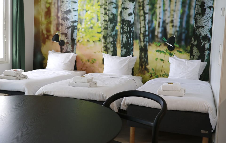 Quadruple Room | Desk, free WiFi, bed sheets