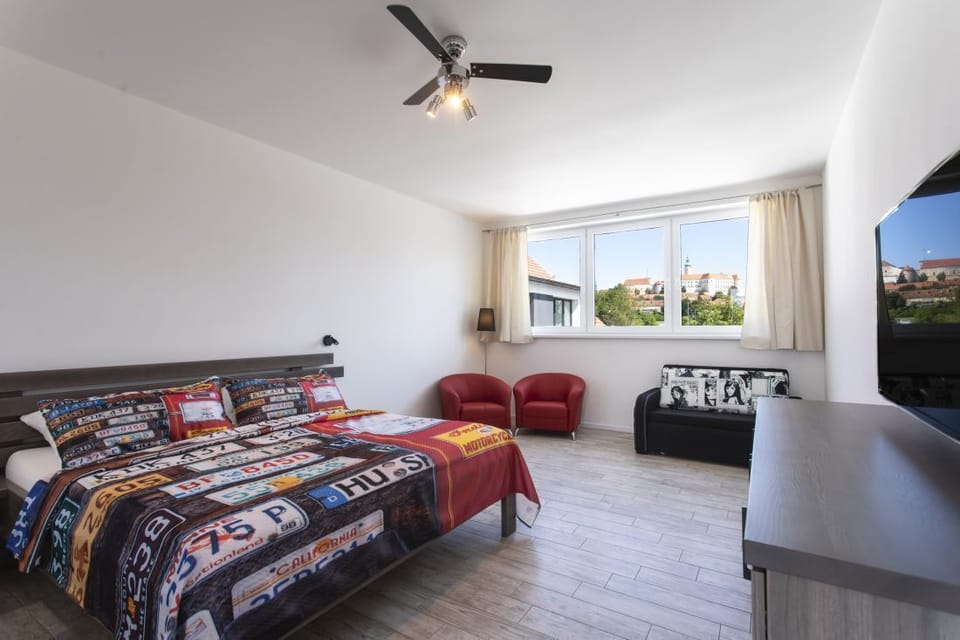 Royale suite 2+1 (12) | Minibar, soundproofing, WiFi (free), individually decorated