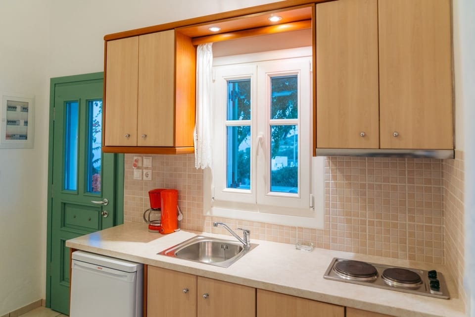 Family Apartment, Sea View | Private kitchen | Fridge, espresso maker, coffee/tea maker, electric kettle