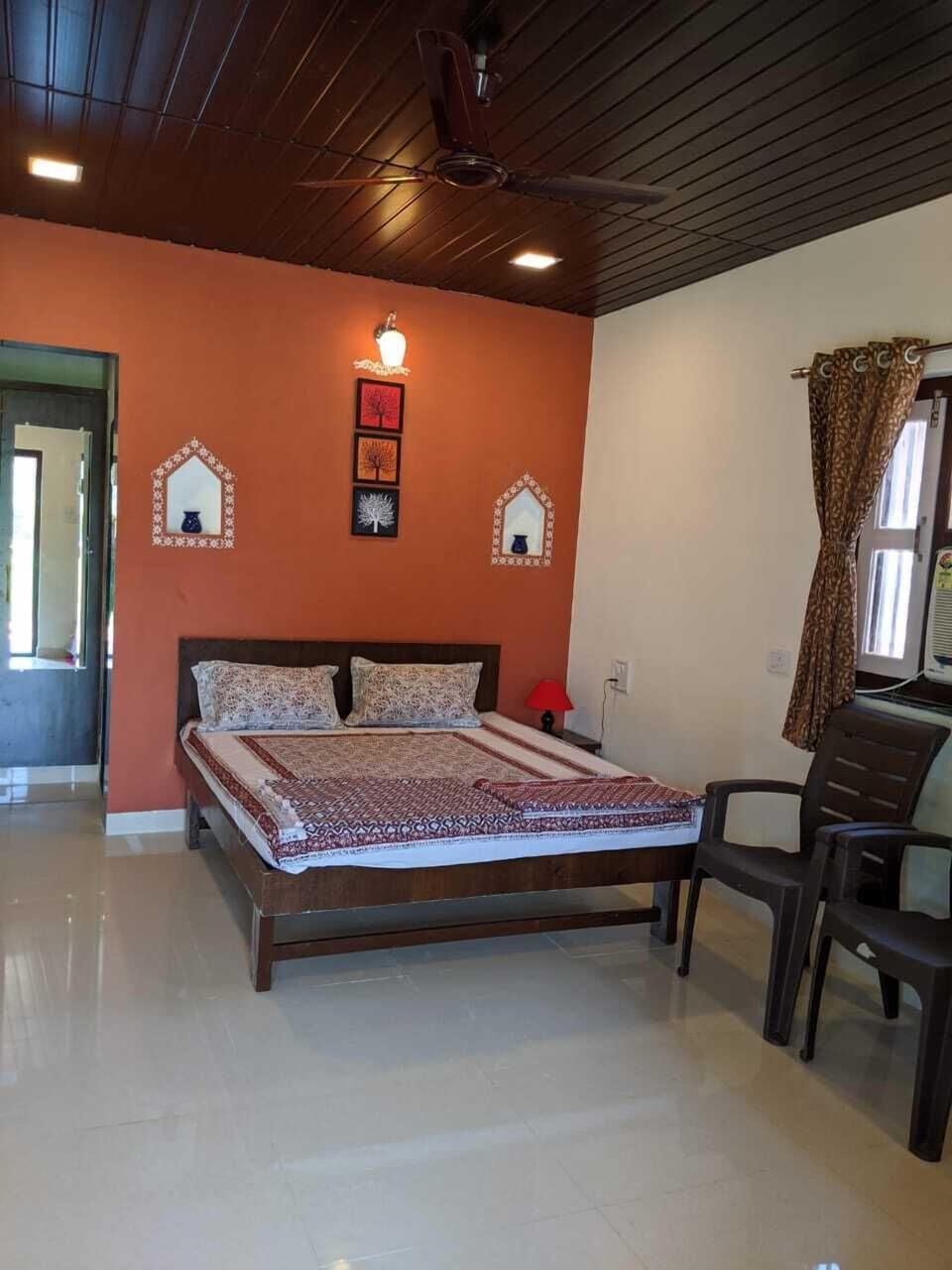 Cottage | Individually decorated, individually furnished, free rollaway beds