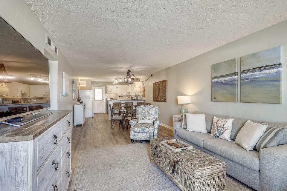 Condo, 1 Bedroom | Living area | TV