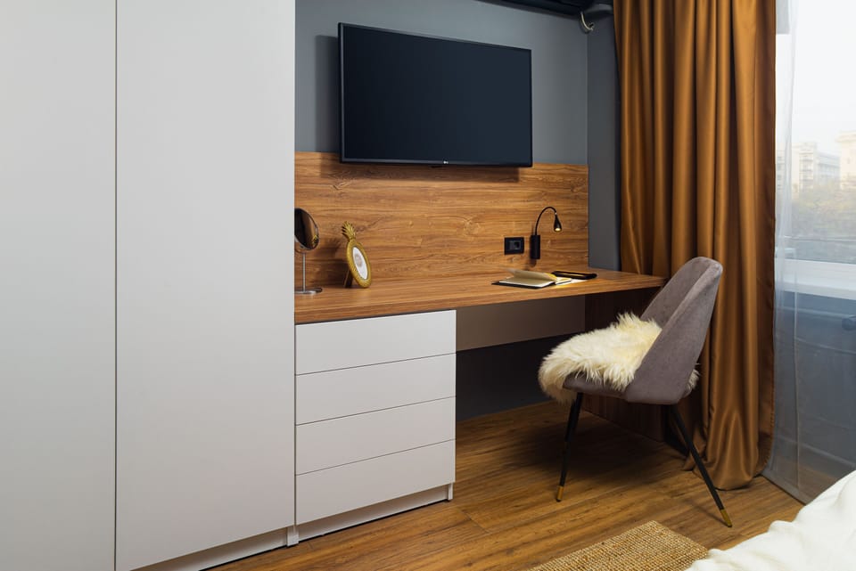 Apartment, 1 Bedroom, Balcony, City View | Interior