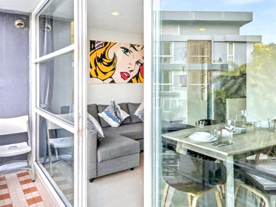 Condo, 2 Bedrooms, Balcony, Pool View | Interior