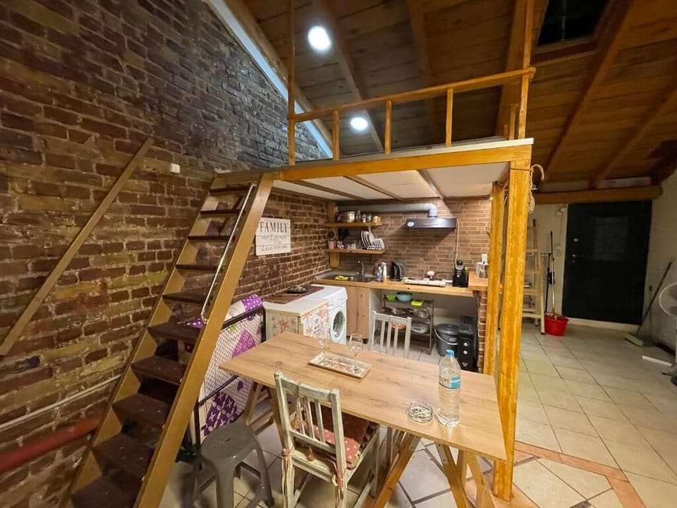 Apartment, 1 Bedroom, Patio | Dining