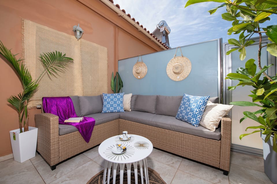 House, 3 Bedrooms, Balcony, City View | Terrace/patio