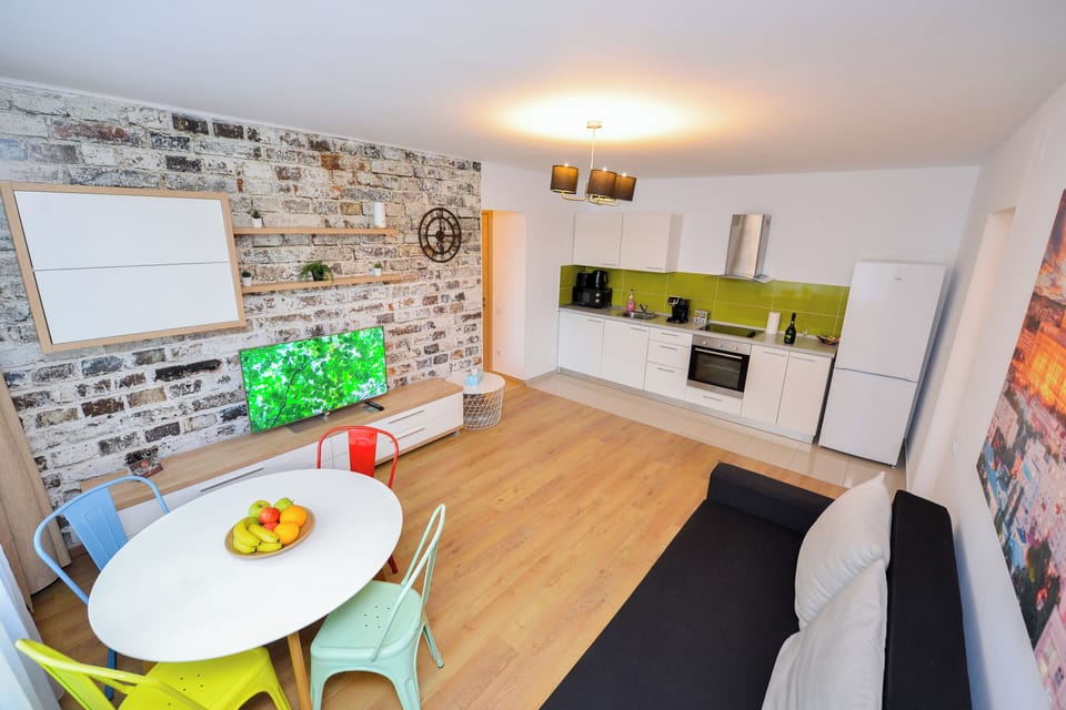 Apartment, 2 Bedrooms, Smoking, Balcony | Living area