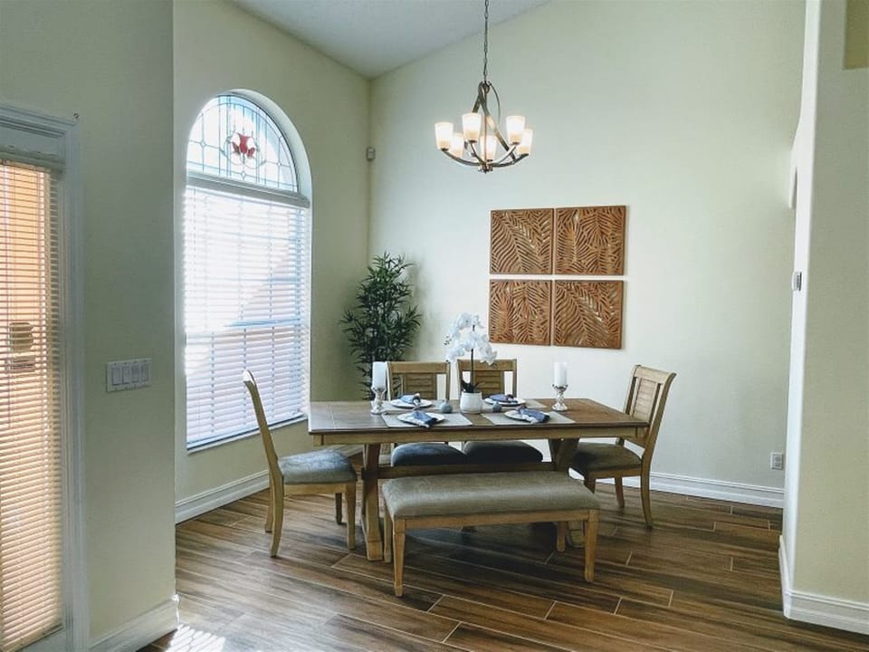 Villa, 4 Bedrooms, Private Pool, Garden View | Dining room