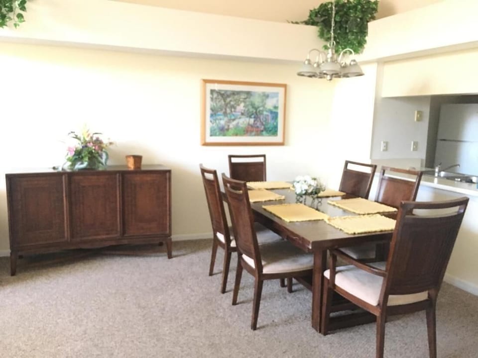 House, 3 Bedrooms, Terrace, Garden View | Dining