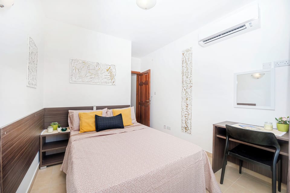 Apartment, 2 Bedrooms, Balcony, City View | Bathroom | Hair dryer, towels