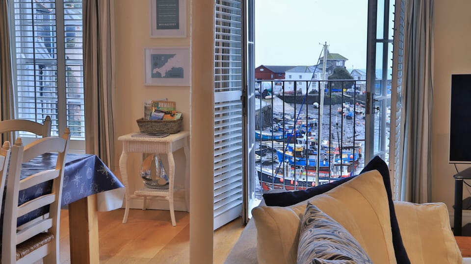 Apartment, Private Bathroom, Sea View | Interior