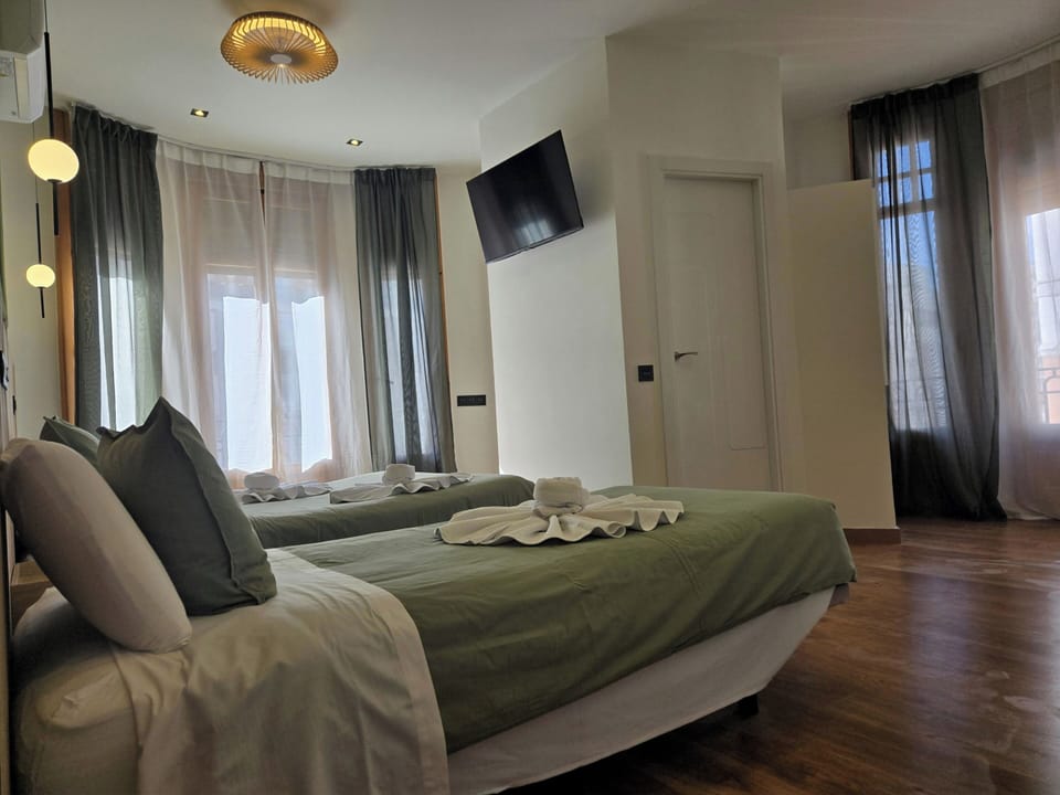 Main Street Madrid Hostel in Centro