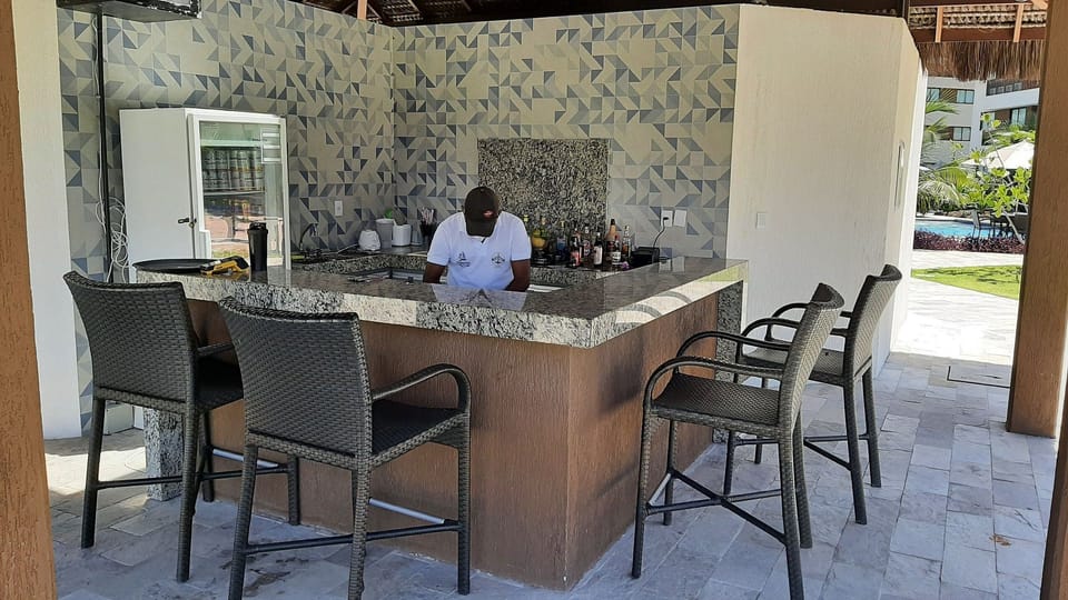 Family Apartment | Bar (on property)