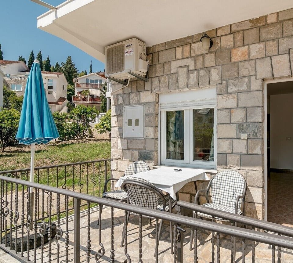 Studio, Balcony | Terrace/patio