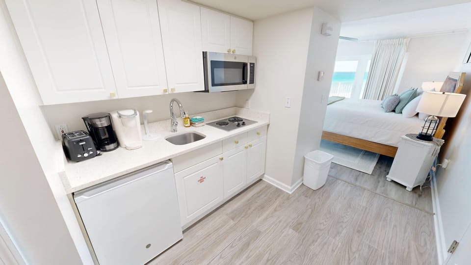 Condo, 3 Bedrooms | Private kitchen | Coffee/tea maker, fridge, dishwasher, toaster