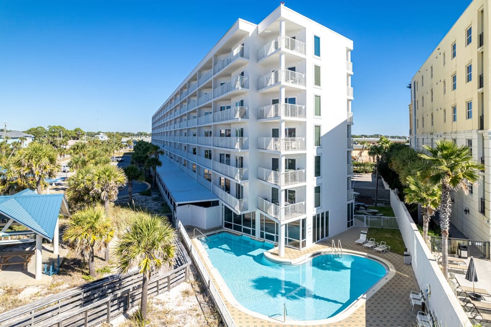 Studio | Pool | Indoor pool, a heated pool