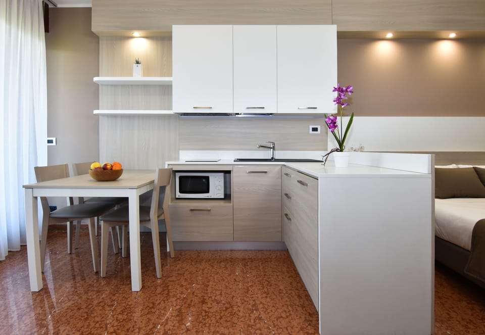 Studio | Living area | TV