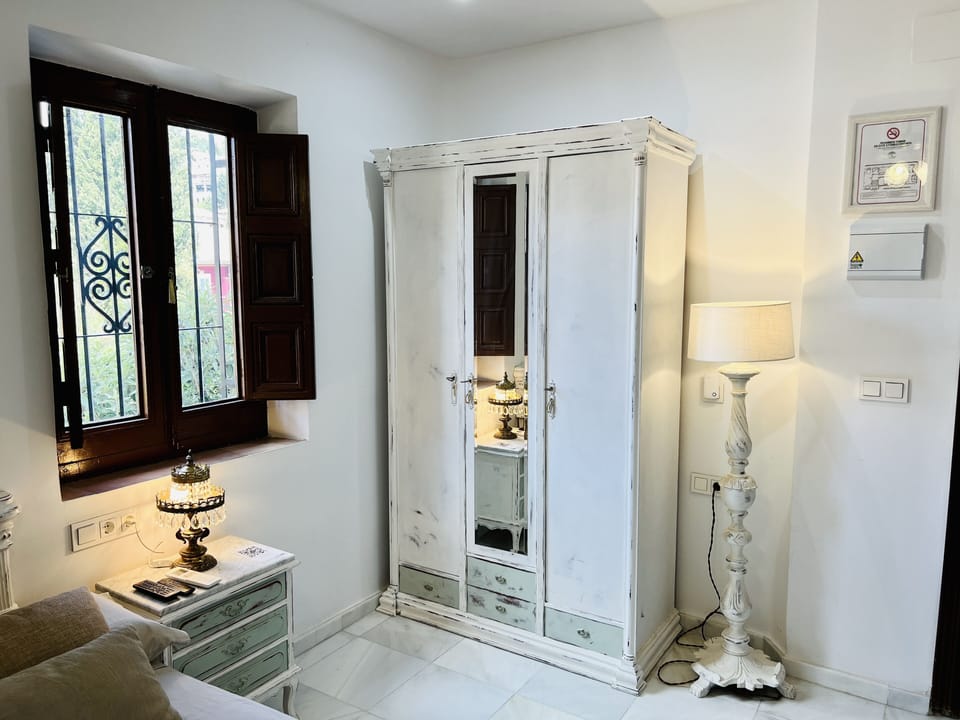 Deluxe Double Room | Down comforters, laptop workspace, WiFi (free), individually decorated