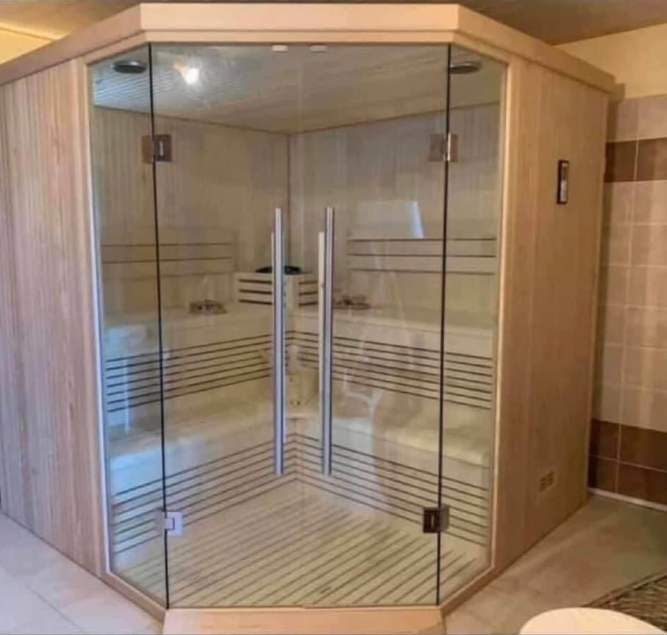 Sauna, hot tub, body treatments, deep-tissue massages, sports massages